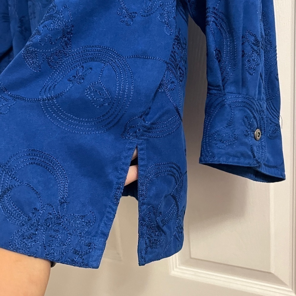 Vintage Chico’s Design Button Down Floral Embroidered Shirt Jacket Size 2 - Picture 6 of 11
